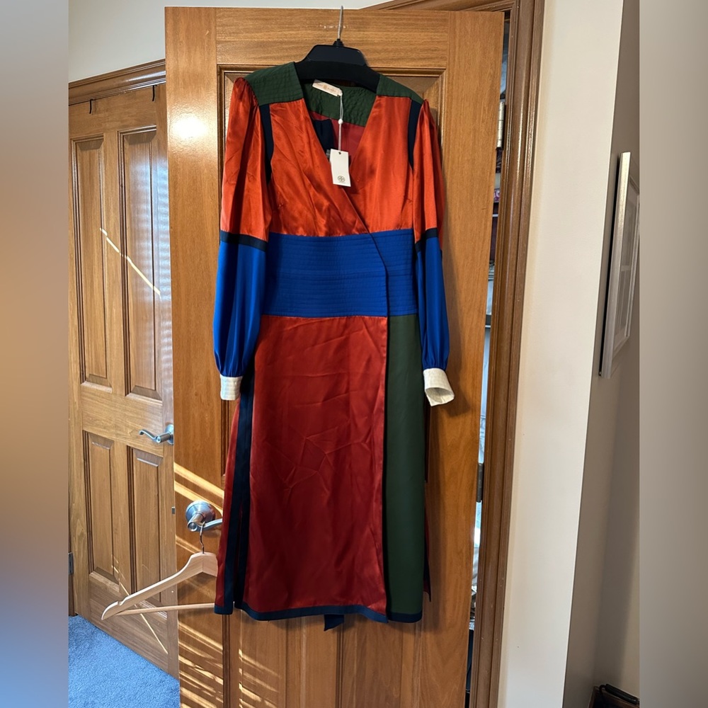 Tory Burch wrap dress size 6 NWT